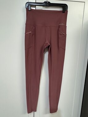 Eddie Bauer Dusty Rose Performance Leggings with Zip Pocket